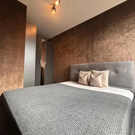 Black Diamond Business Park Free Parking Apartment *